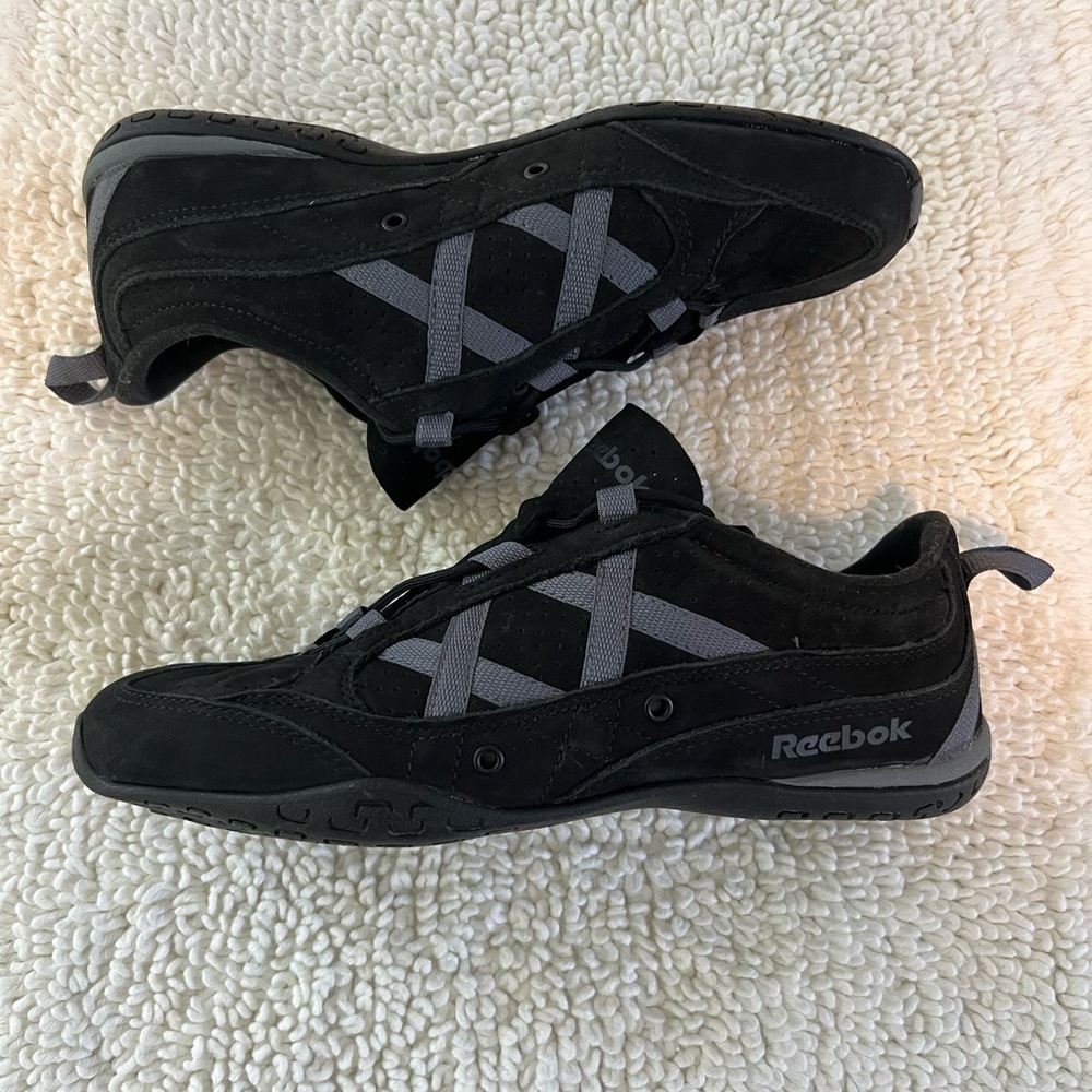 NWOT REEBOK BLACK SUEDE WITH GRAY ACCENTS. Size 7.5